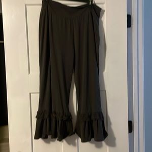 Matilda Jane Capri Ruffle pants
